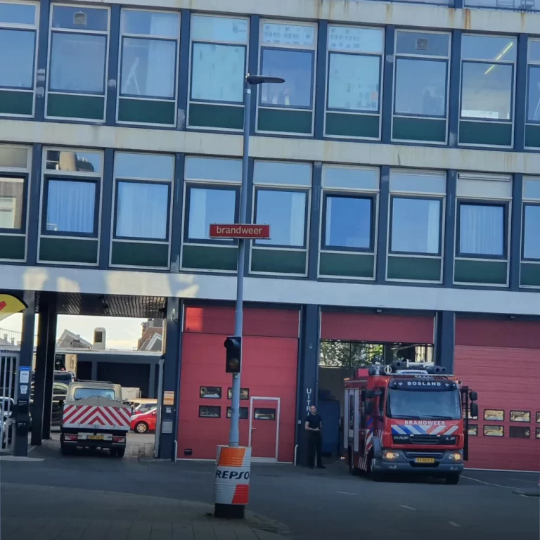 Als de brandweer: van houten naar aluminium kozijnen