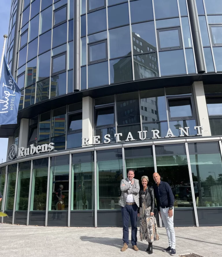 Verduurzaamde vliesgevel voor nieuw hotel in Leiden: The Vic